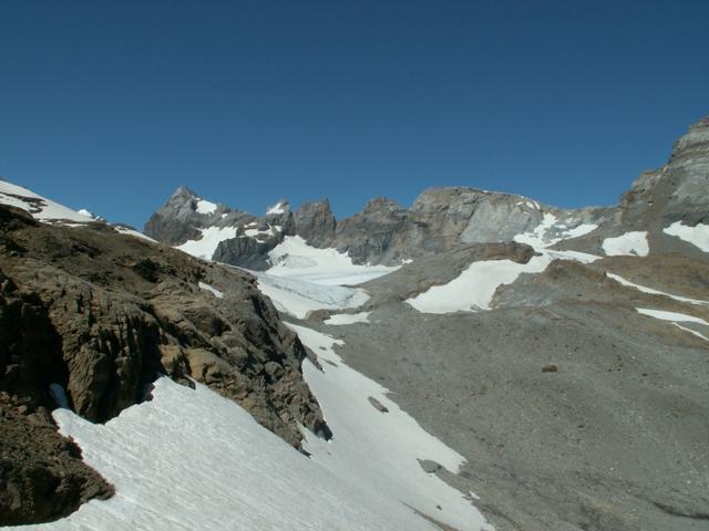 Blick Richtung Bocktschingel und Tüfelstöcke mit Glaridengletscher