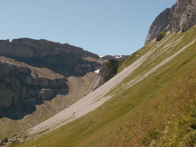 Blick zurück. Von dort oben sind wir gekommen