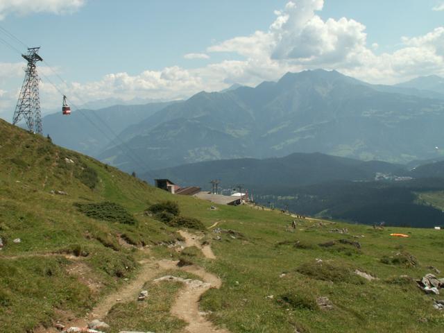 wir haben die Bergstation der Seilbahn in Naraus erreicht 1840 m.ü.M.