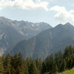 Breitbildfoto von der Alpe de Bec sot Richtung Valle Mesolcina