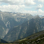 Breitbildfoto vom Pass de Buffalora mit Blick Richtung Valle Mesolcina