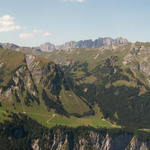 Breitbildfoto bei der Bergstation Chalchtrittli mit Blick Richtung Fisetengrat