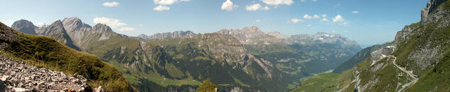 Breitbildfoto kurz nach der Bergstation Chalchtrittli mit Blick Richtung Fisetengrat