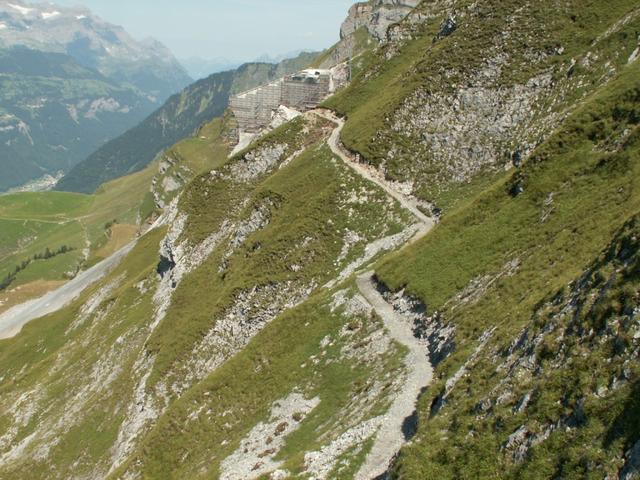 Blick zurück zur grossen Baustelle Bergstation Chalchtrittli