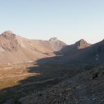 die Muttseehütte liegt nun an der Sonne