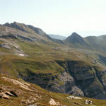 Breitbildfoto von der Bifertenhütte aus gesehen Richtung Rubi Sura
