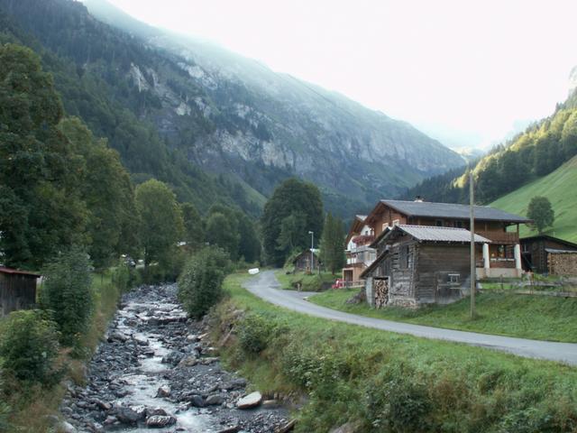 in Weisstannen biegen wir Links ab, Richtung Lavtina