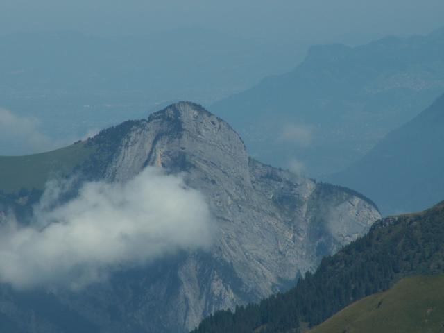 vom Heidelpass aus, sieht man den Gonzen. Der Hausberg von Sargans