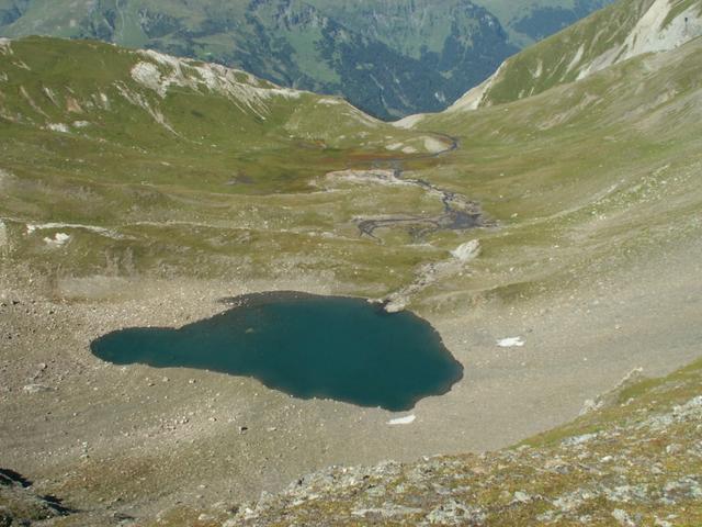 kleiner Bergsee unterhalb des Heubützlipass