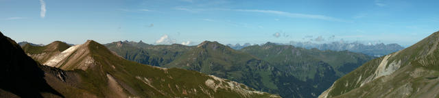 Breitbildfoto vom Heubützlipass Richtung Spitzmeilen