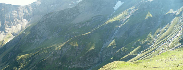 Breitbildfoto vom Hüttenweg zur Sardonahütte