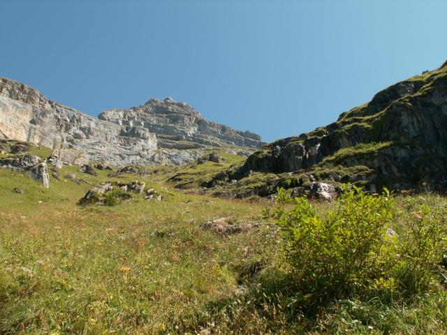 relativ steil geht es weiter aufwärts Richtung Glärnischhütte