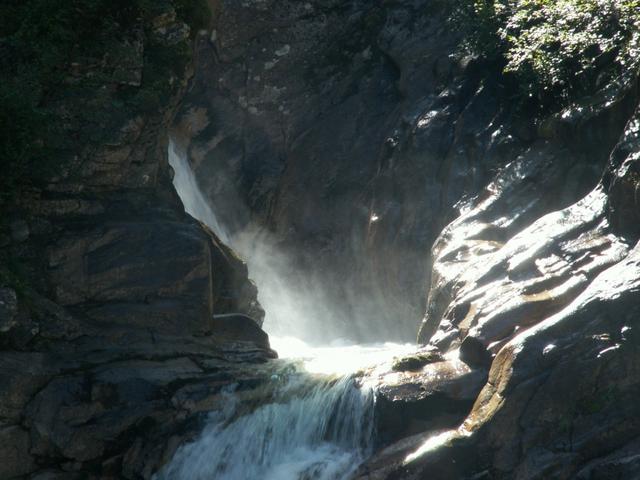 ein schöner Wasserfall