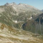 Blick Richtung Capanna Scaletta mit Passo della Greina und Piz Greina