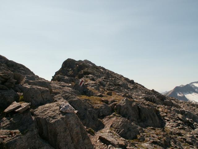 der Gratweg beim Sasso Lanzone. Wunderschön ist die Aussicht.