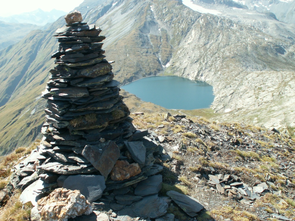 eine sehr schöne Aussicht auf den Lago Retico vom Punkt 2595 m.ü.M