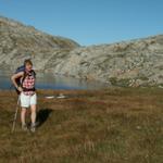 Mäusi beim Lago Retico. Im Hintergrund der Pass Cristallina