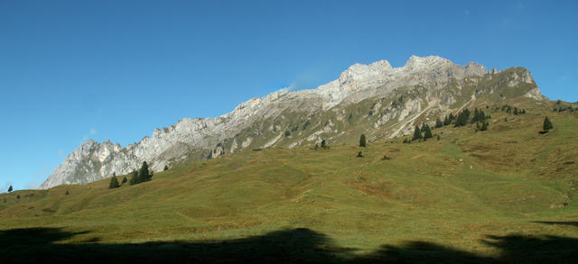 Breitbildfoto vom Lachengrat