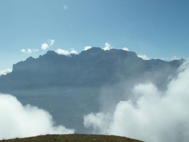 der Glärnisch. Leider wegen dem Nebel nicht gut sichtbar