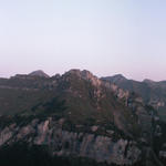 Breitbildfoto vom Ober Mälchboden 2042 m.ü.M. mit Blick ins Grosstal