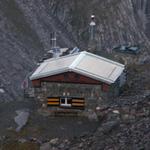 vorbei an der Gitschenhöreli Hütte 2325 m.ü.M.