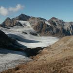 alles dem Gletscher entlang, geht es Richtung Gitschenhöreli Hütte