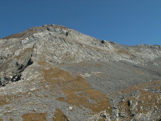 nochmals der steile Weg. Bis mitte Bild danach links aufwärts