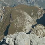 gut ersichtlich der Bergpfad der von Gamplüt zum Rotsteinpass führt