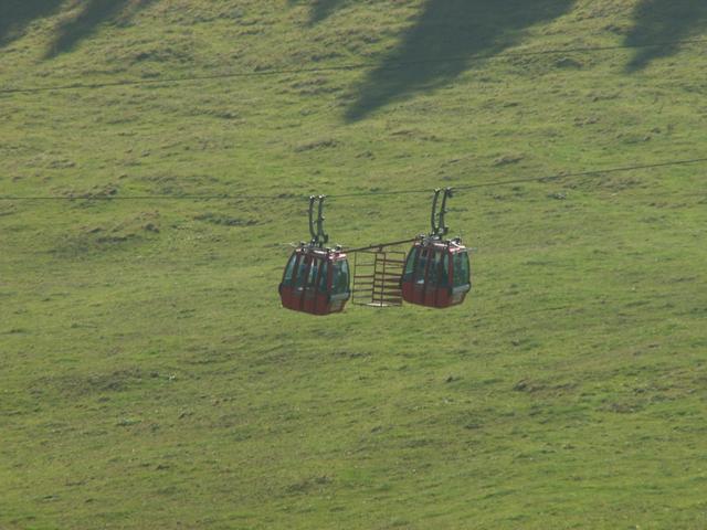 die Seilbahn kommt und holt uns ab