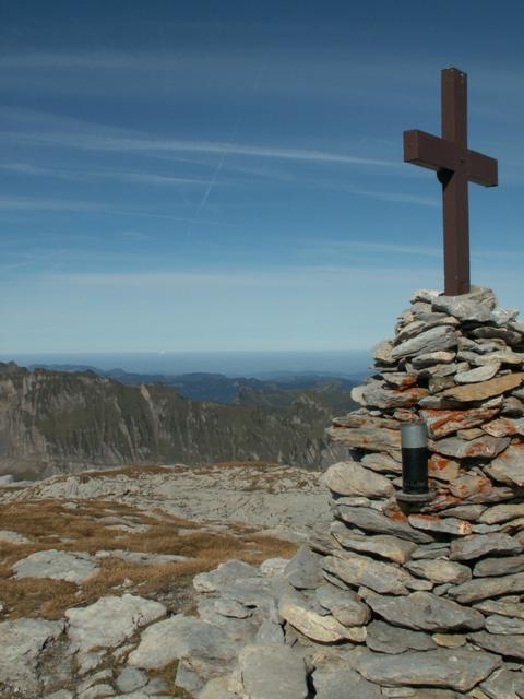Gipfelkreuz auf der Silberen 2319 m.ü.M.