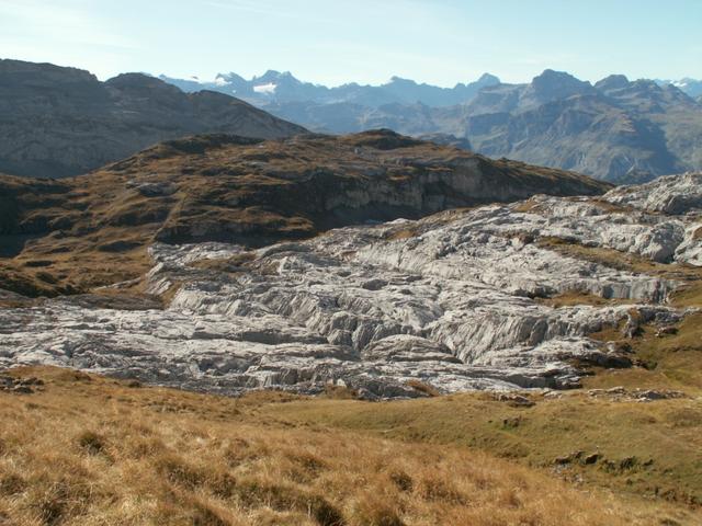 kurz vor der wichtigen Abzeigung Punkt 2136 m.ü.M.