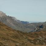 unser weiterer Wegverlauf. Zuhinterst der Längeneggpass