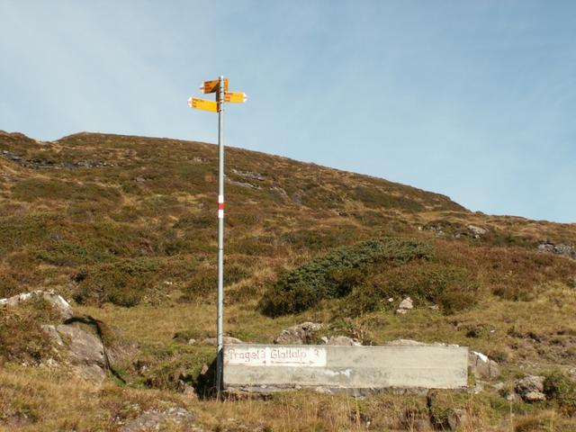 Wegweiser auf der Hinter Silberenalp bei Punkt 1924 m.ü.M.