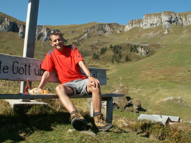 Franco geniesst das Essen und die Aussicht