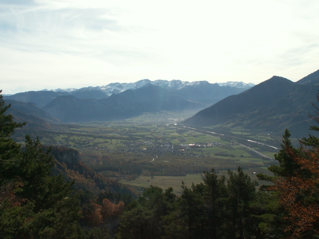 Blick ins Rheintal bis nach Chur