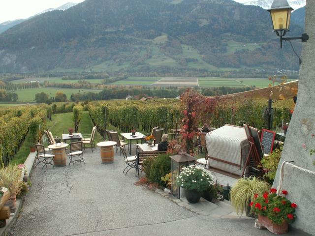 von der Weinstube aus, hat man eine sehr schöne Aussicht