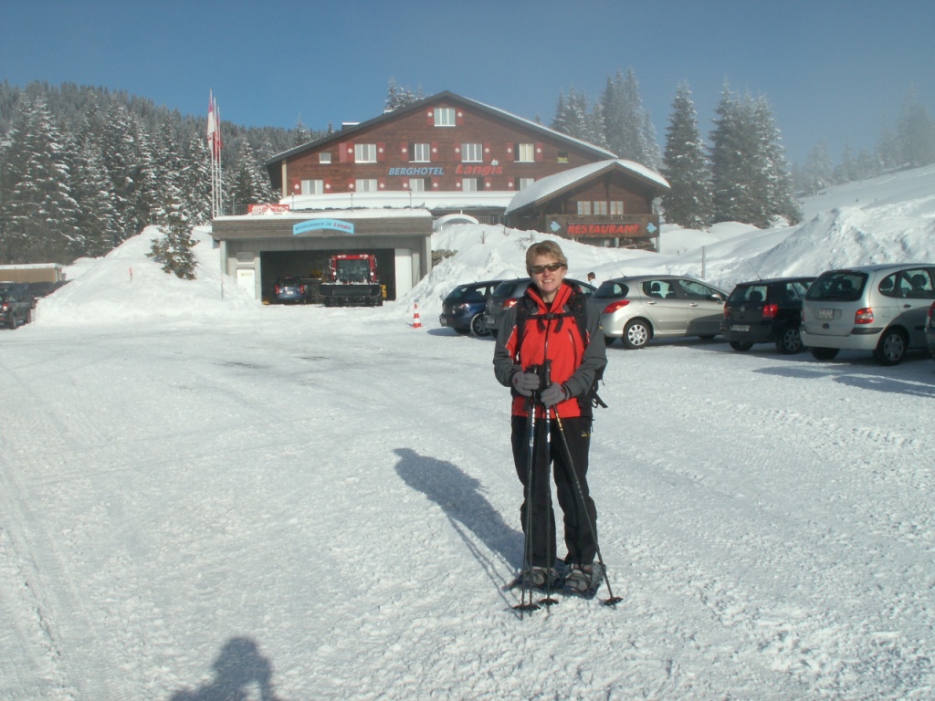 Mäusi beim Parkplatz Langis 1442 m.ü.M. (kurz vor Passhöhe Glaubenberg)