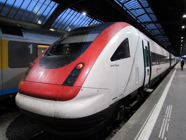 5:56 Uhr Hauptbahnhof Zürich. Die Reise kann beginnen