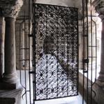 prachtvolles romanisches Gitter. Das einzige in Frankreich