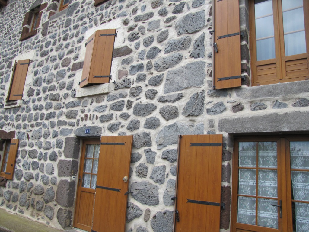 typisches Haus in St.Christophe sur Dolaizon