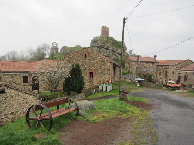 Rochegude mit Burgruine und Jakobskapelle