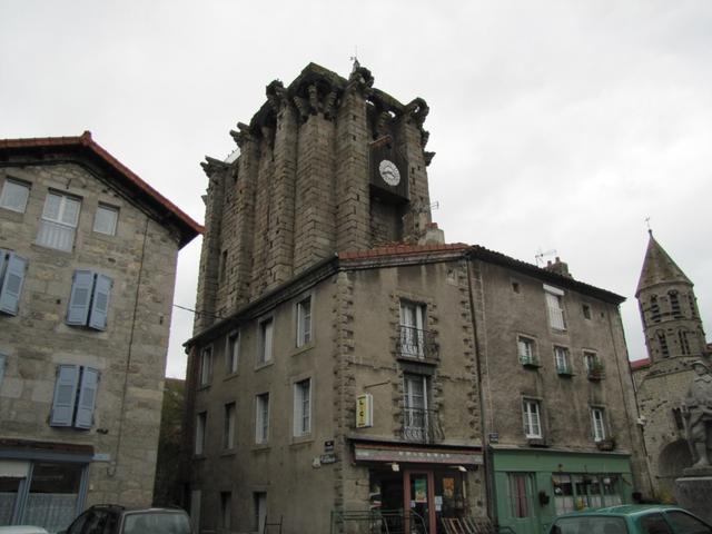 Blick auf den Tour des Anglais "Turm der Engländer"