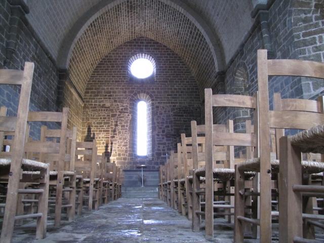 auch das innern der Kirche ist schlicht und einfach