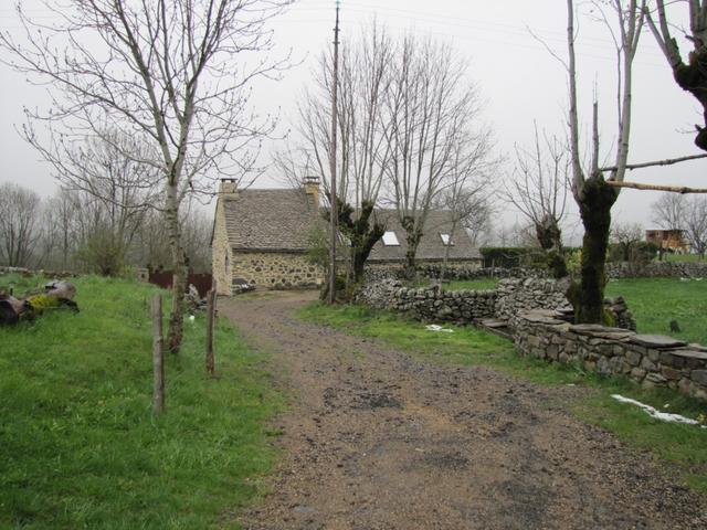 kleine Bauernhöfe bei Belvezet