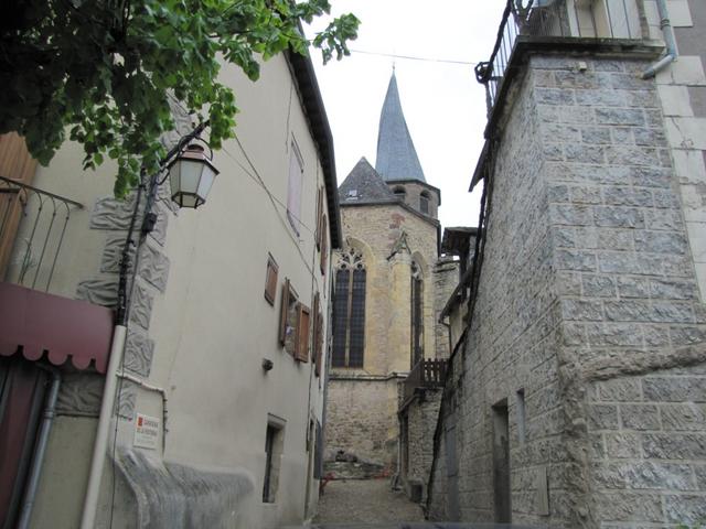 kurz vor der Kirche