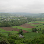 Breitbildfoto vom Lottal mit St.Côme d'Olt