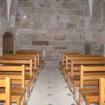 Bemerkenswert ist bei dieser Kirche, die Oberkapelle mit Altar