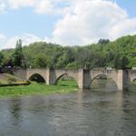 wie wir gekommen sind, verlassen wir wieder Estaing, nämlich über die Pilgerbrücke