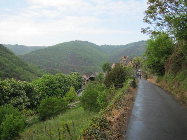 und wir haben Conques erreicht