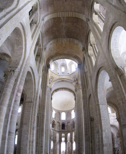 Breitbildfoto der wunderschönen romanischen Kathedrale. UNESCO Weltkulturerbe